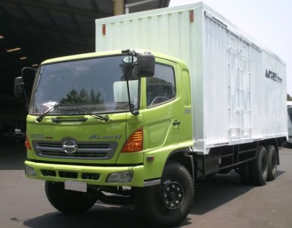 Beberapa Jenis Layanan Sewa Truk di Jakarta untuk Distribusi Produk Anda ke Seluruh Jawa